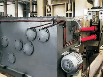 Multi-shaft helical gearboxes for metal press machines
