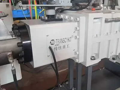CORP Series Gearboxes for Parallel Counter-Rotating Twin-Screw Extruder